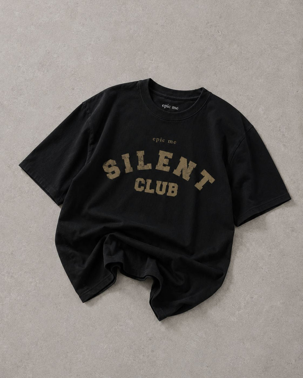 Camiseta holgada negra de algodón con estampado dorado vintage Silent Club