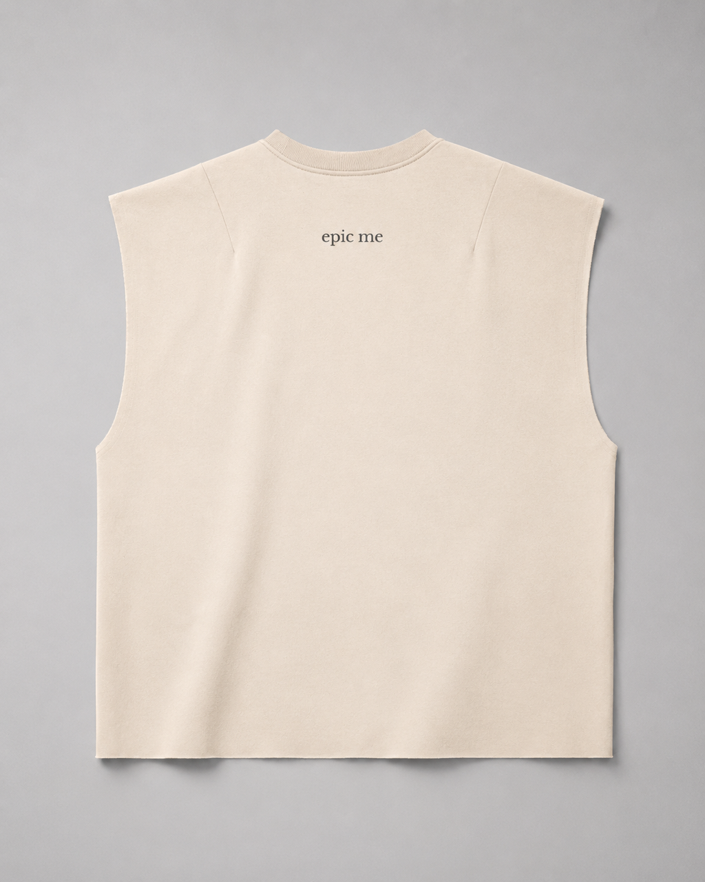 Camiseta sin mangas algodón beige Think Different con corte boxy fit y diseño minimalista
