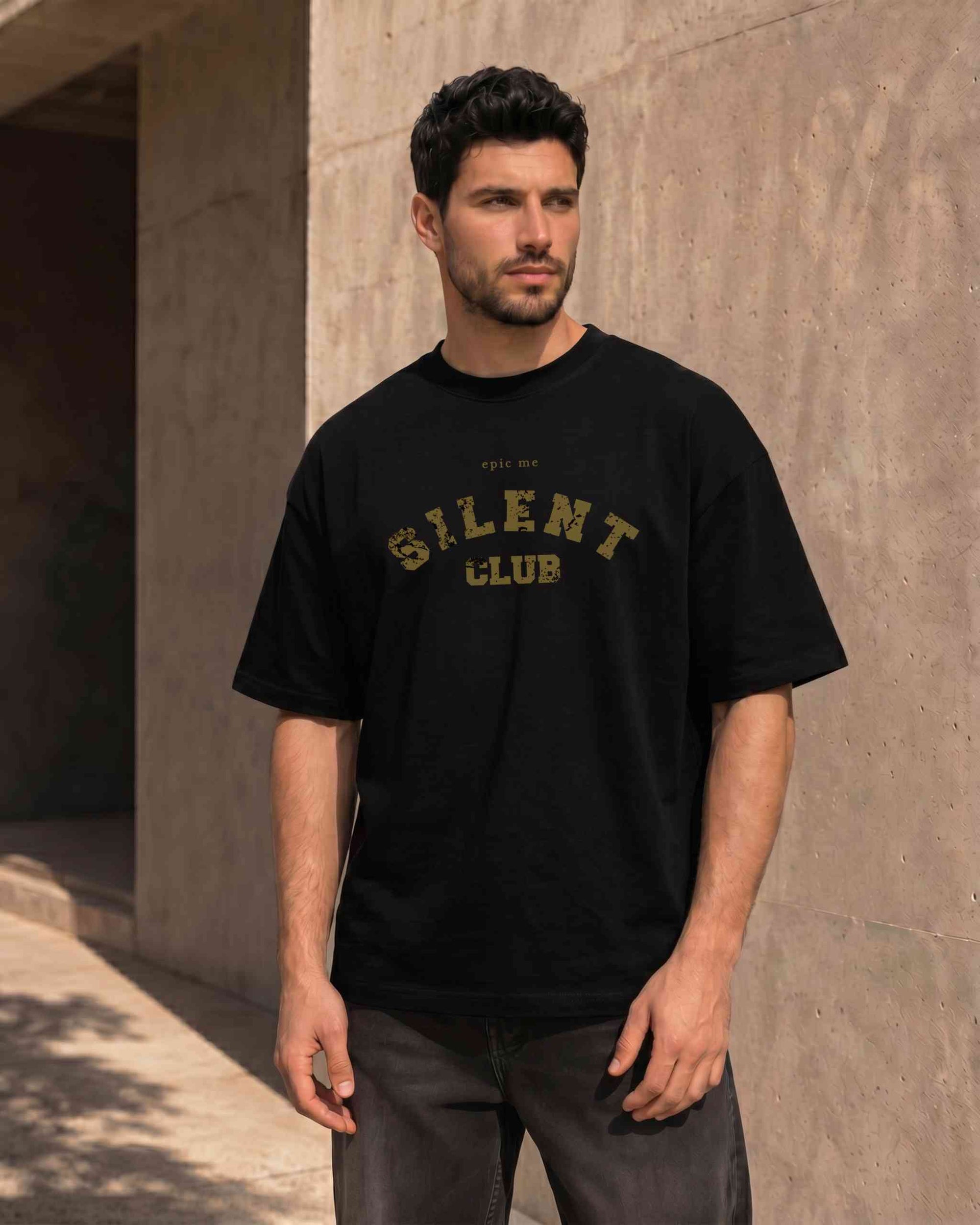 CCamiseta streetwear boxy fit negro estampado Silent Club vintage modelo Epic me