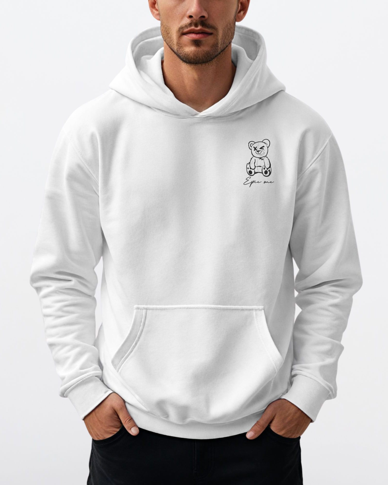 sudadera oversize boxy blanca Broken Bear puesta