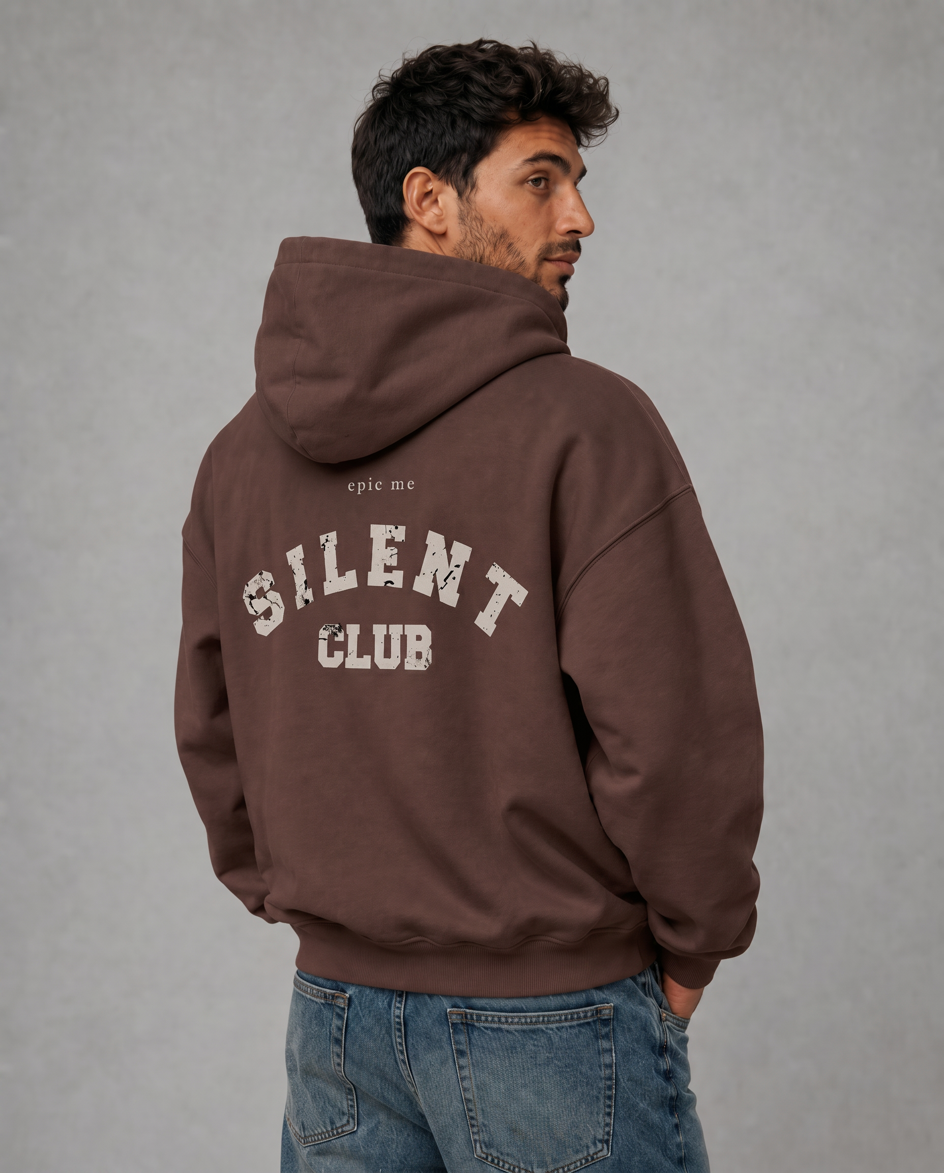 Sudadera cremallera cropped oversize marrón estampado Silent Club espalda Epic Me